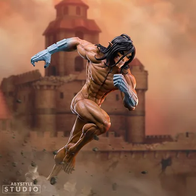 Figura Eren Forma Titán Ataque a los Titanes 19 cm