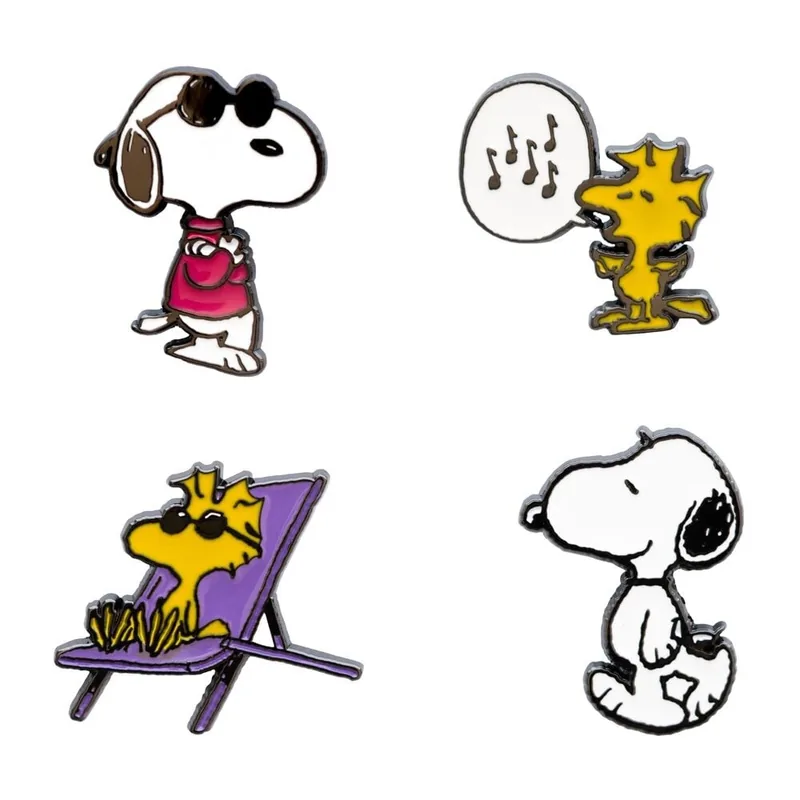 Set 4 pins Snoopy